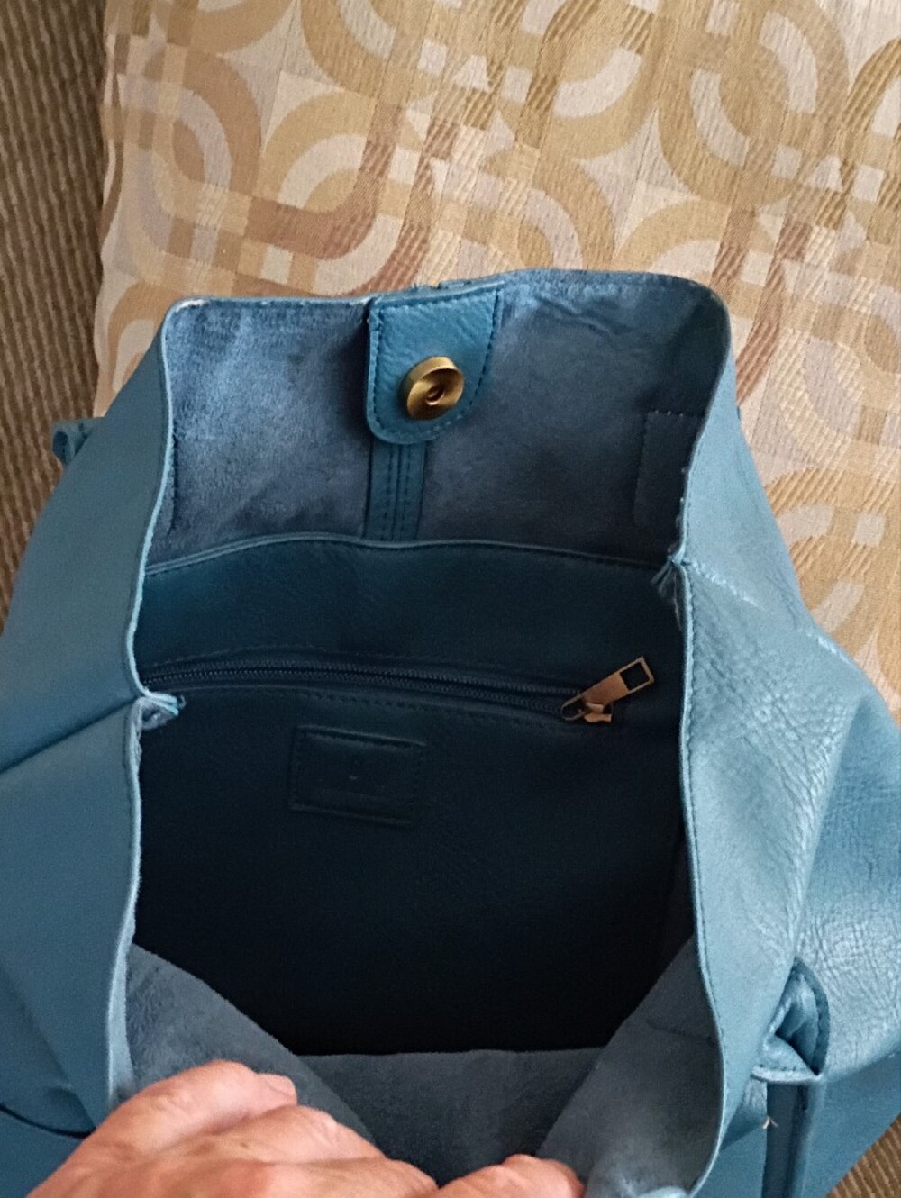 Joy Tote with removable strap - Picture 5 of 5